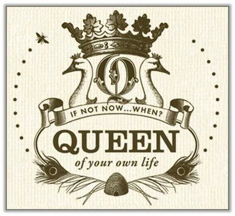 queen of your own life logo