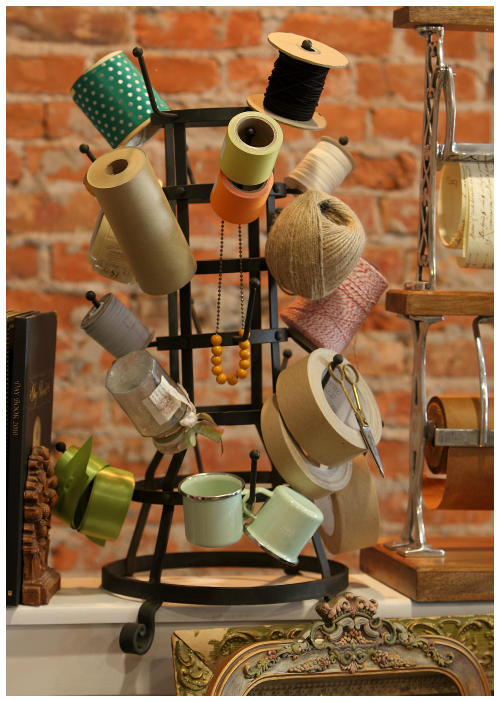 Metal Mug Holder